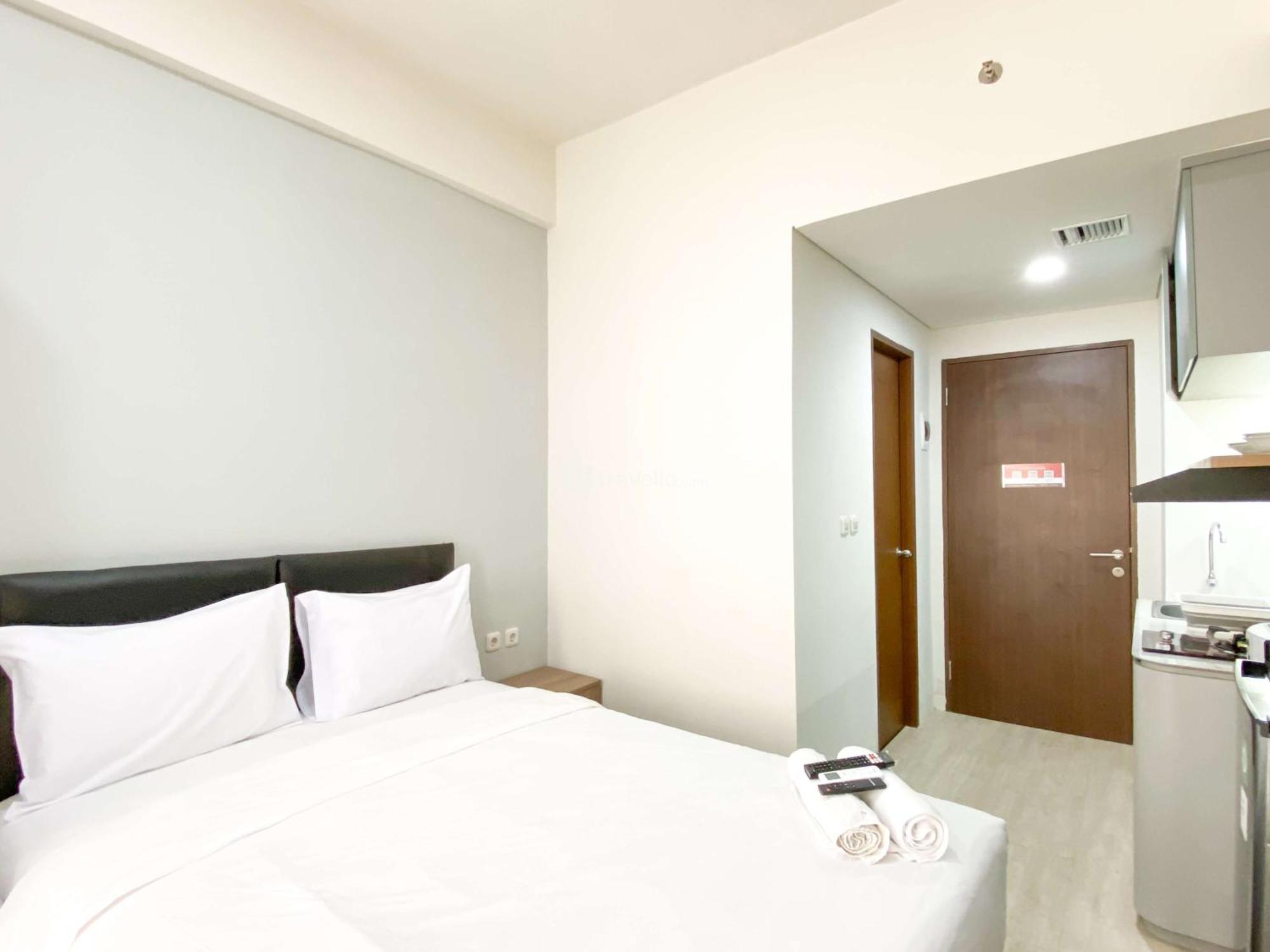 Homey And Well Design Transpark Juanda Timur By Travelio