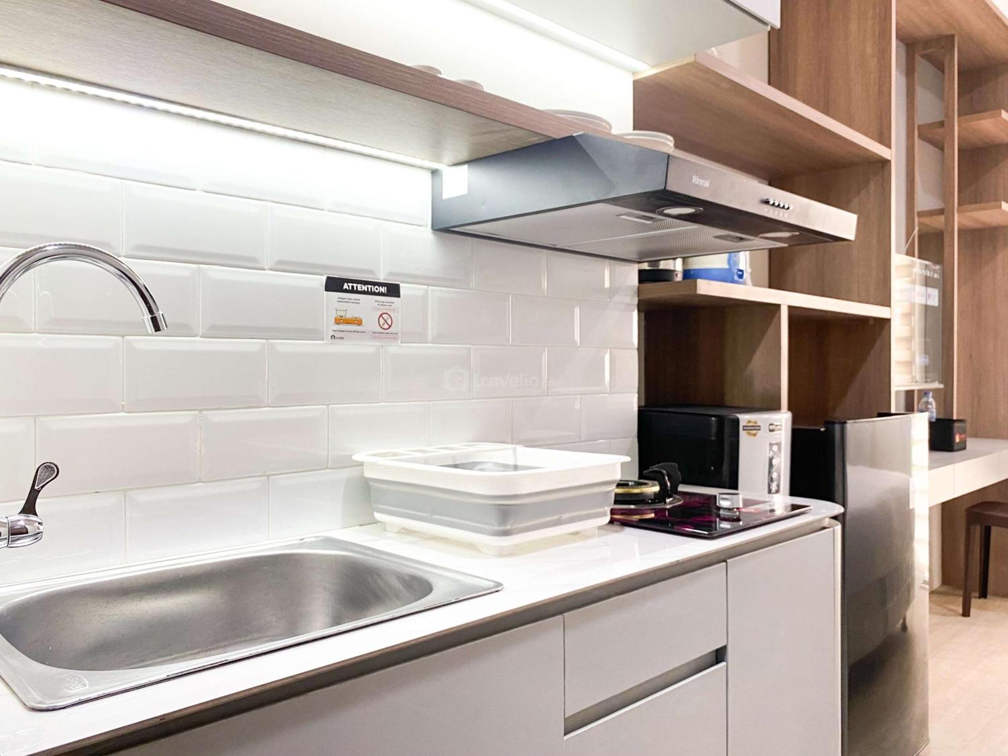 Apartemen Homey And Well Design Transpark Juanda Timur By Travelio *