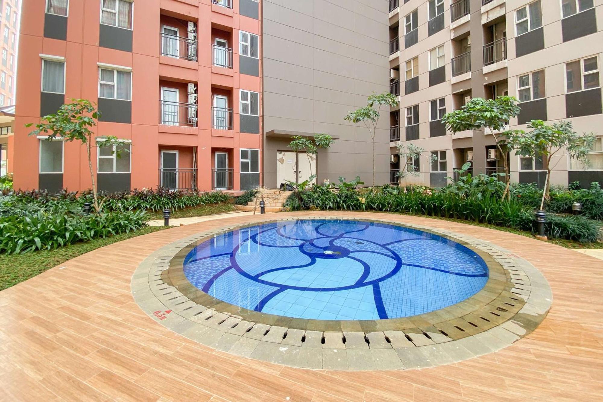 Apartemen Homey And Well Design Transpark Juanda Timur By Travelio
