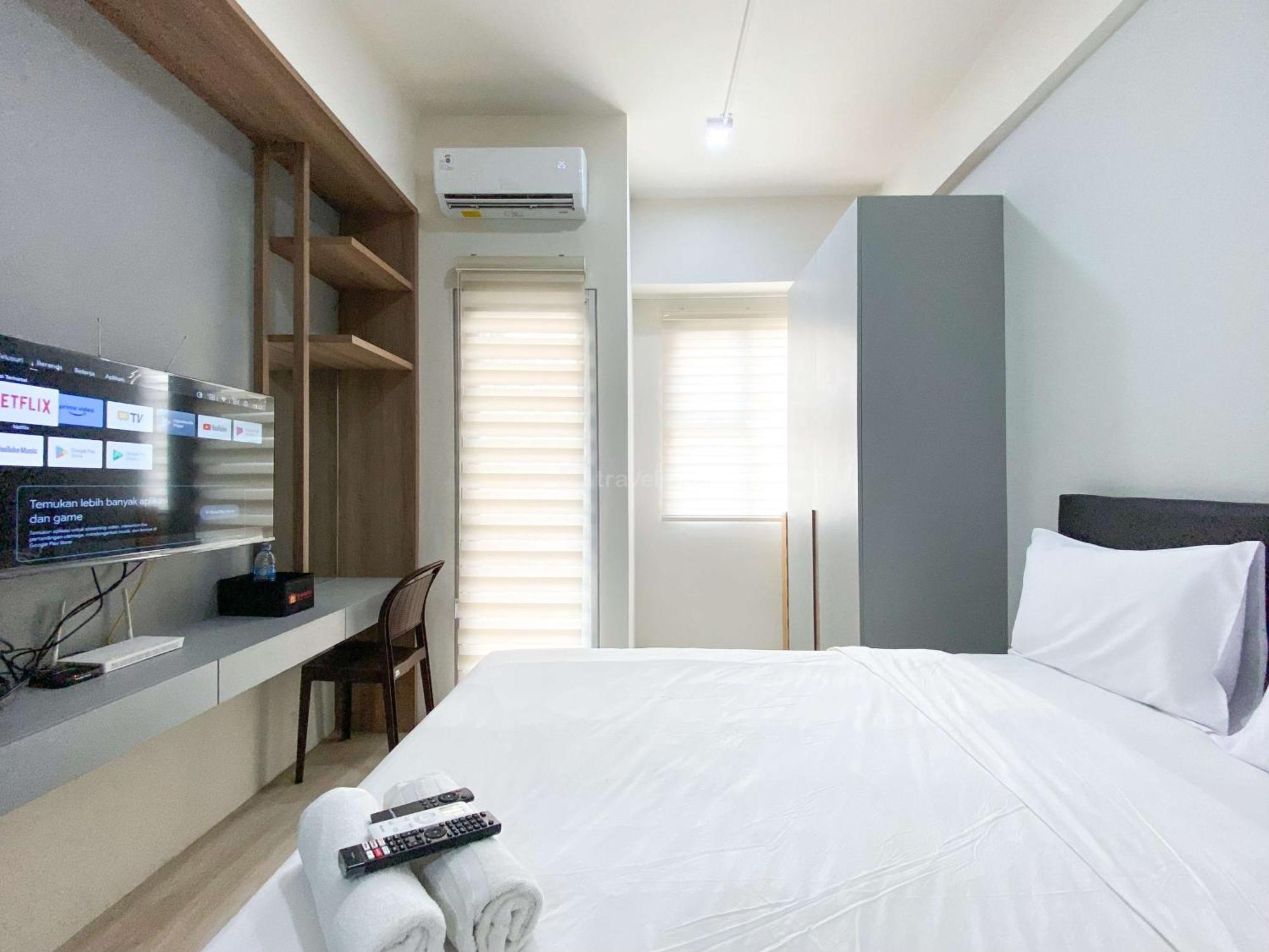 Homey And Well Design Transpark Juanda Timur By Travelio Apartemen *
